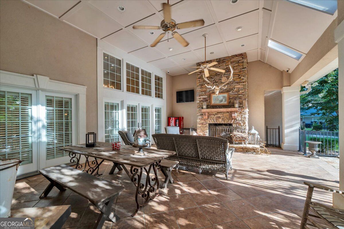 205 Walton Chase Property Photo 79