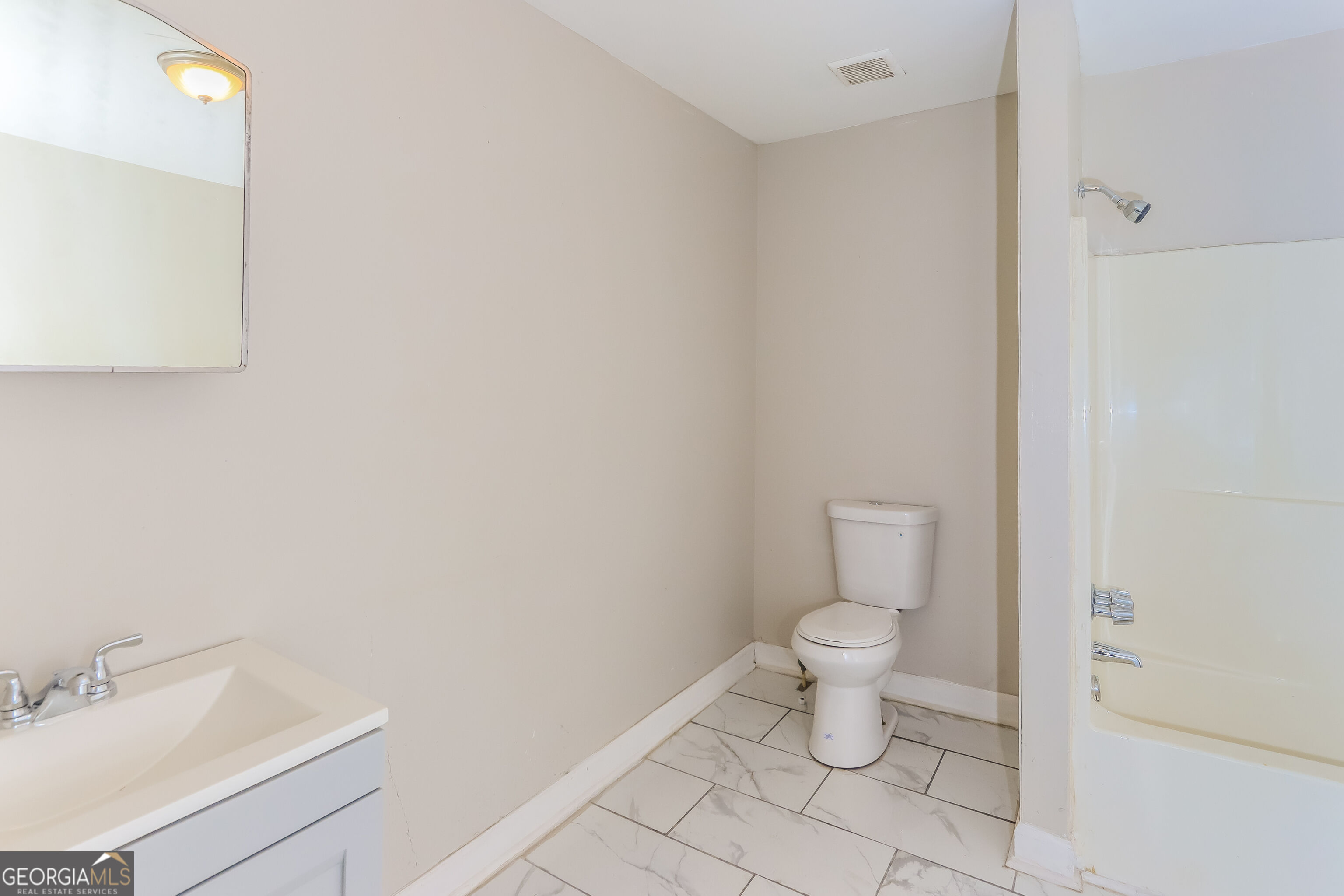 719 Williams Street Property Photo 6