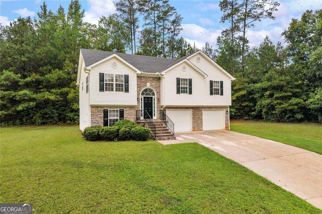 145 Clover Valley Drive Property Photo 2
