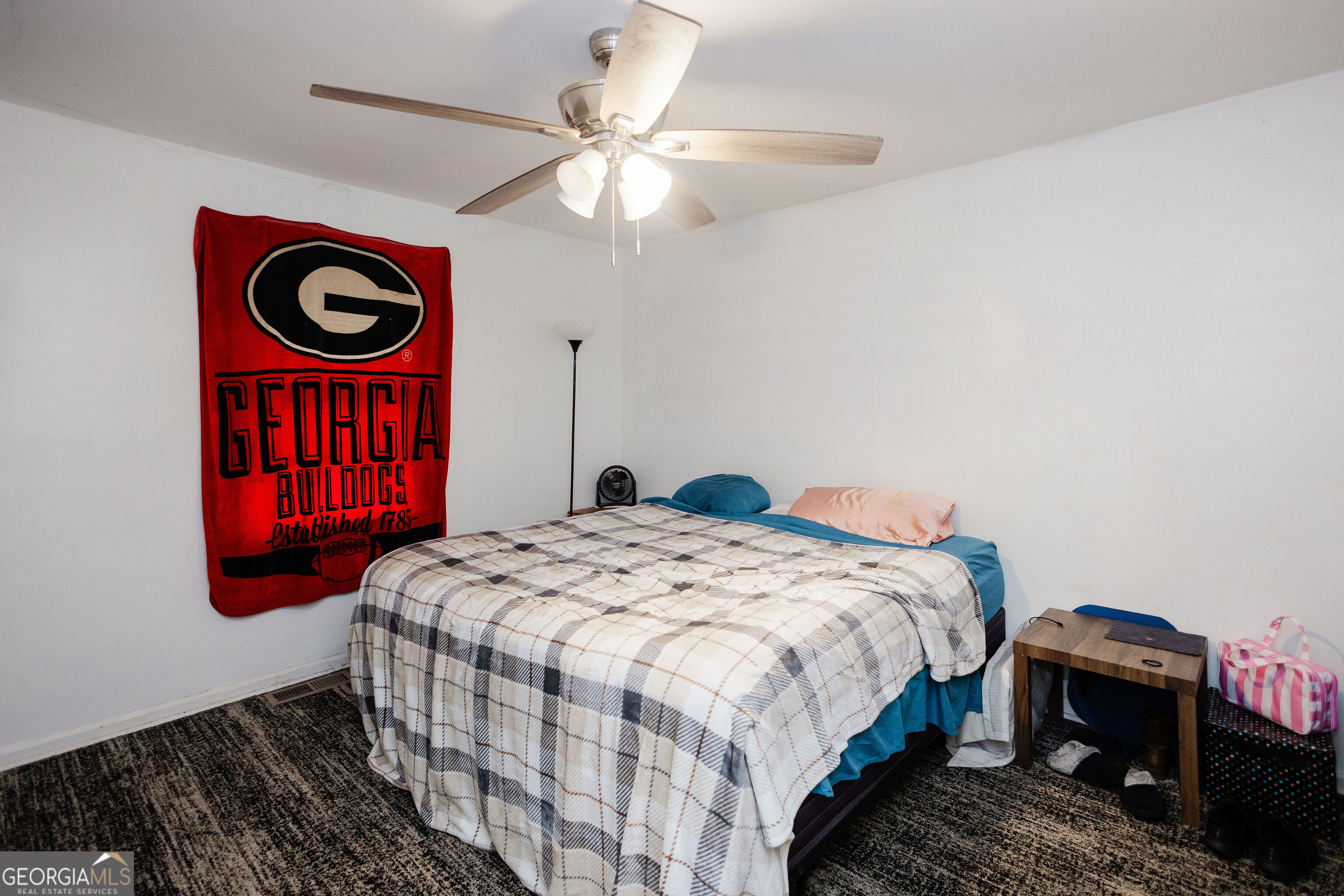 109 Laurel Street Property Photo 7