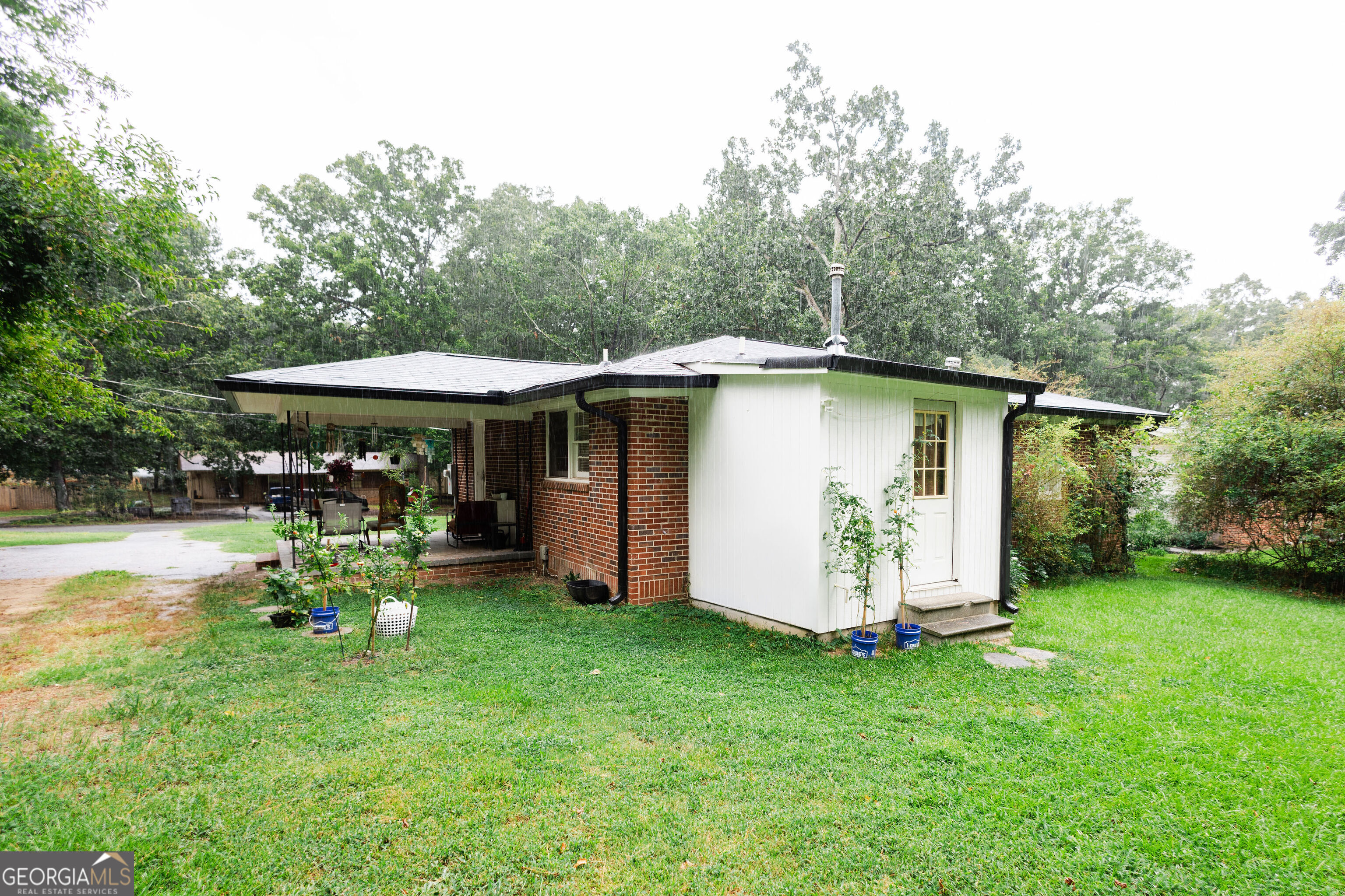 109 Laurel Street Property Photo 9