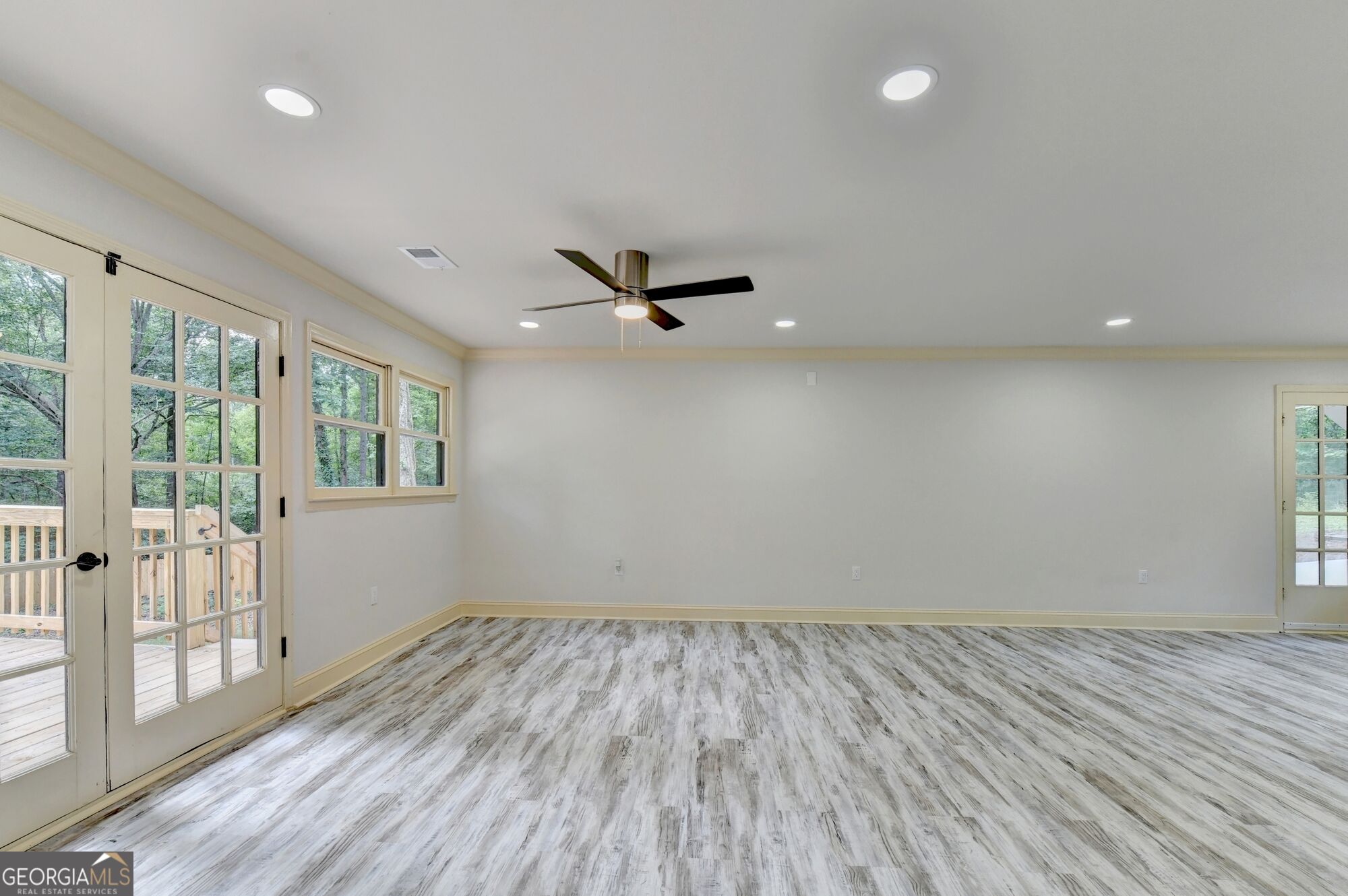 420 Argus Drive Property Photo 26