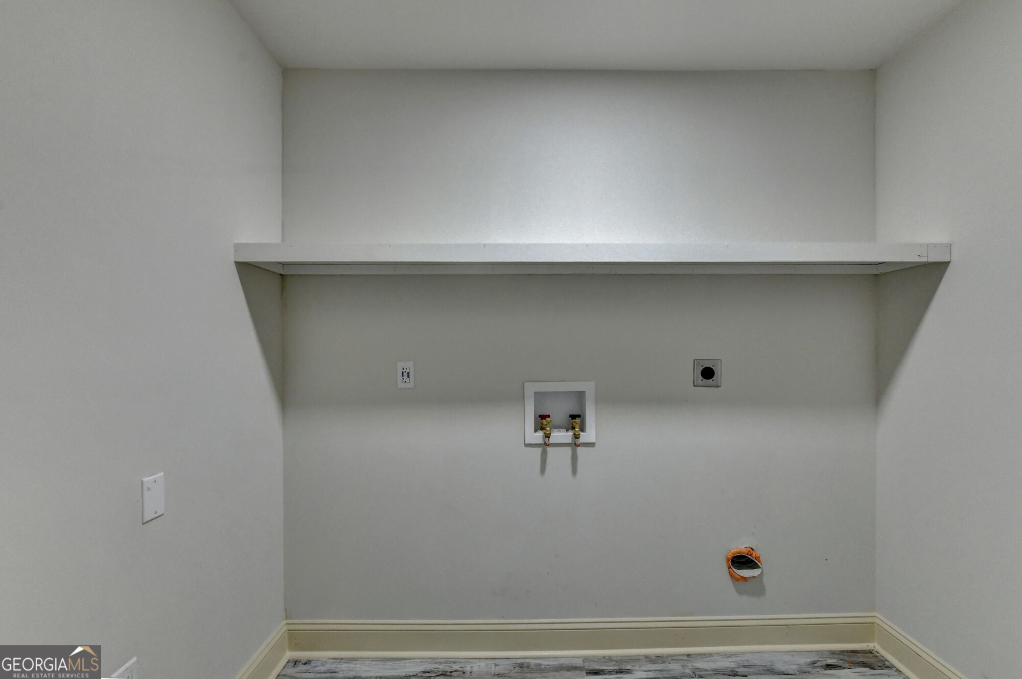 420 Argus Drive Property Photo 46
