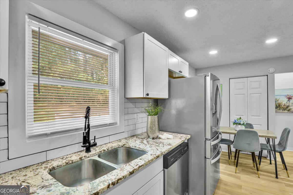 662 Melrose Drive Property Photo 6