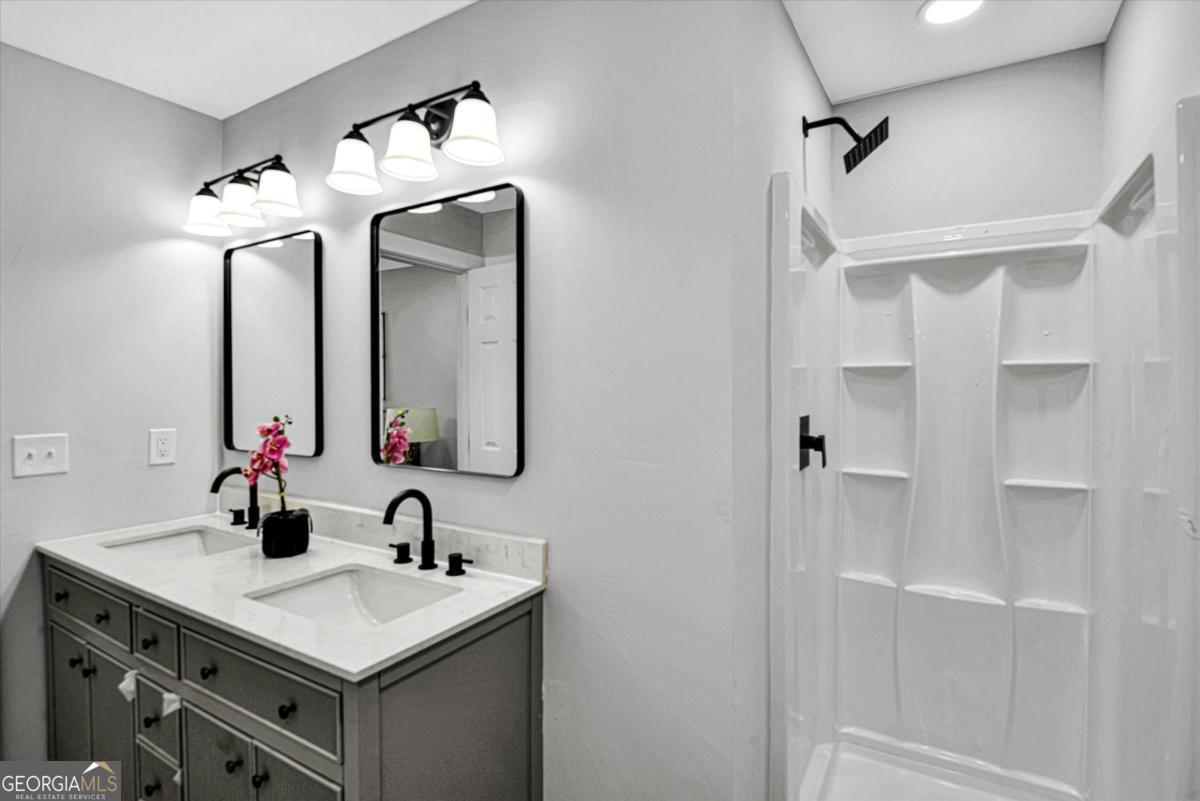 662 Melrose Drive Property Photo 13