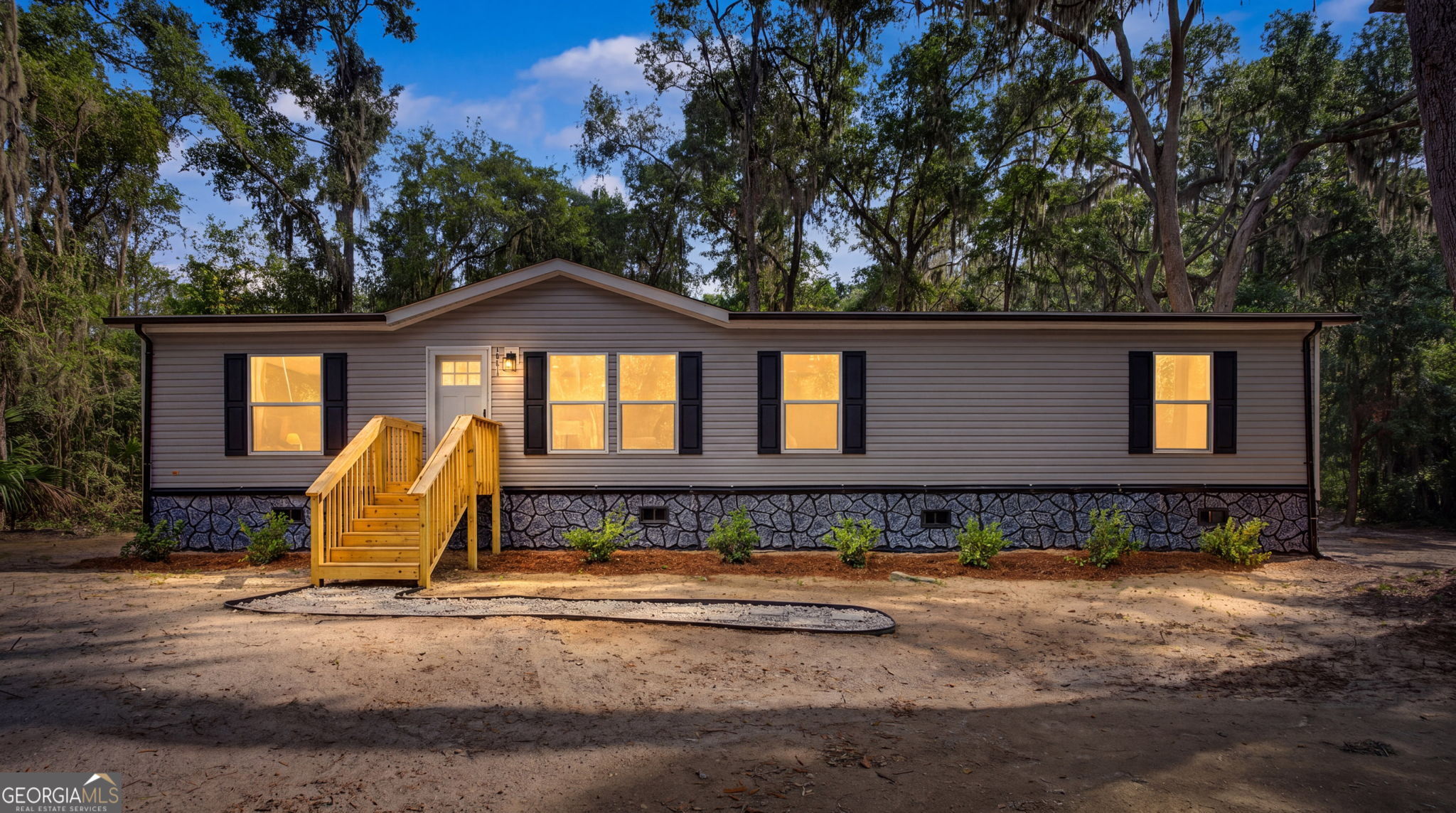 1228 Hatcher Drive Ne Property Photo 1