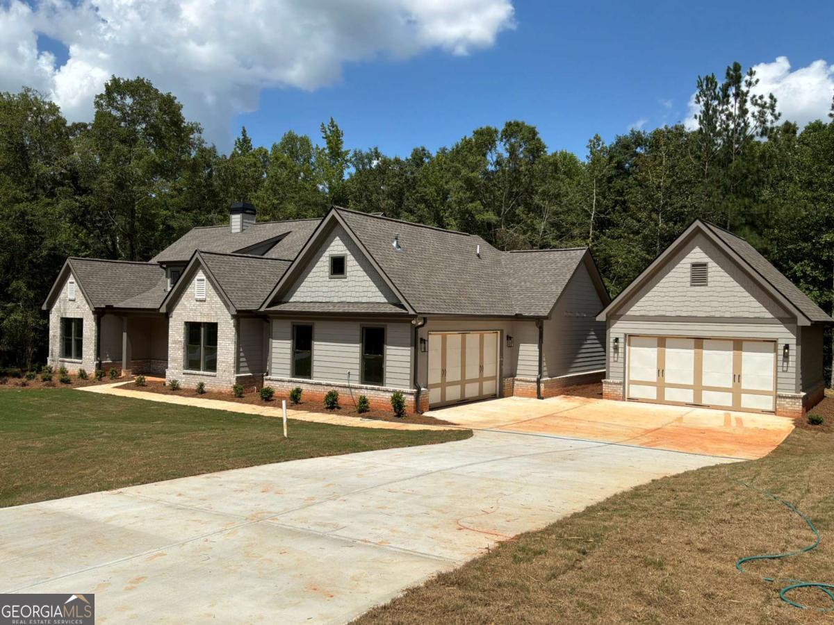 104 Springtime Way Property Photo 2