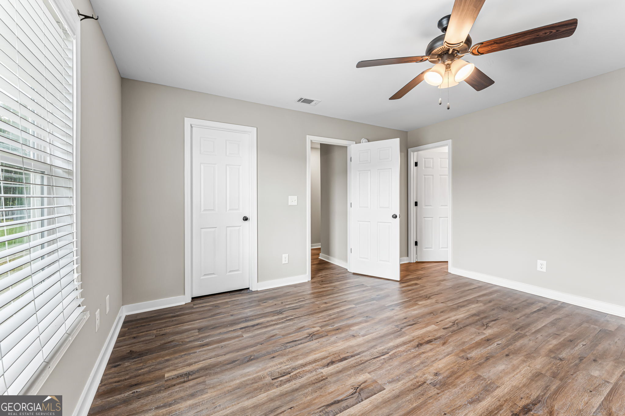 208 Shasta Drive Property Photo 14