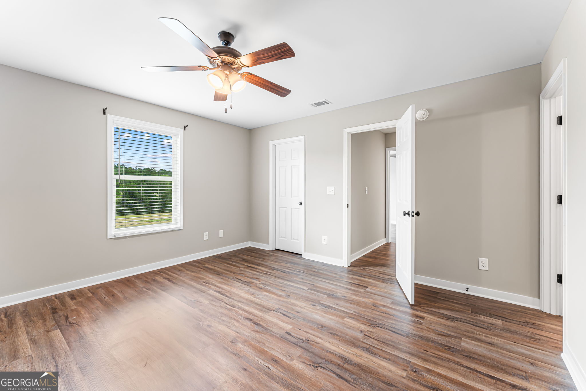 208 Shasta Drive Property Photo 15
