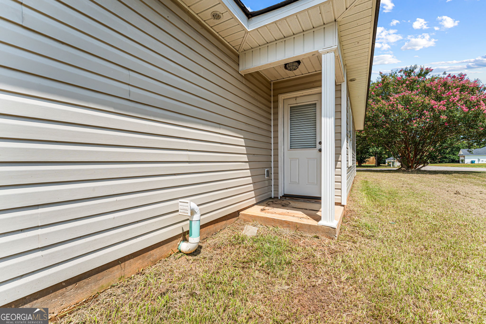 208 Shasta Drive Property Photo 26