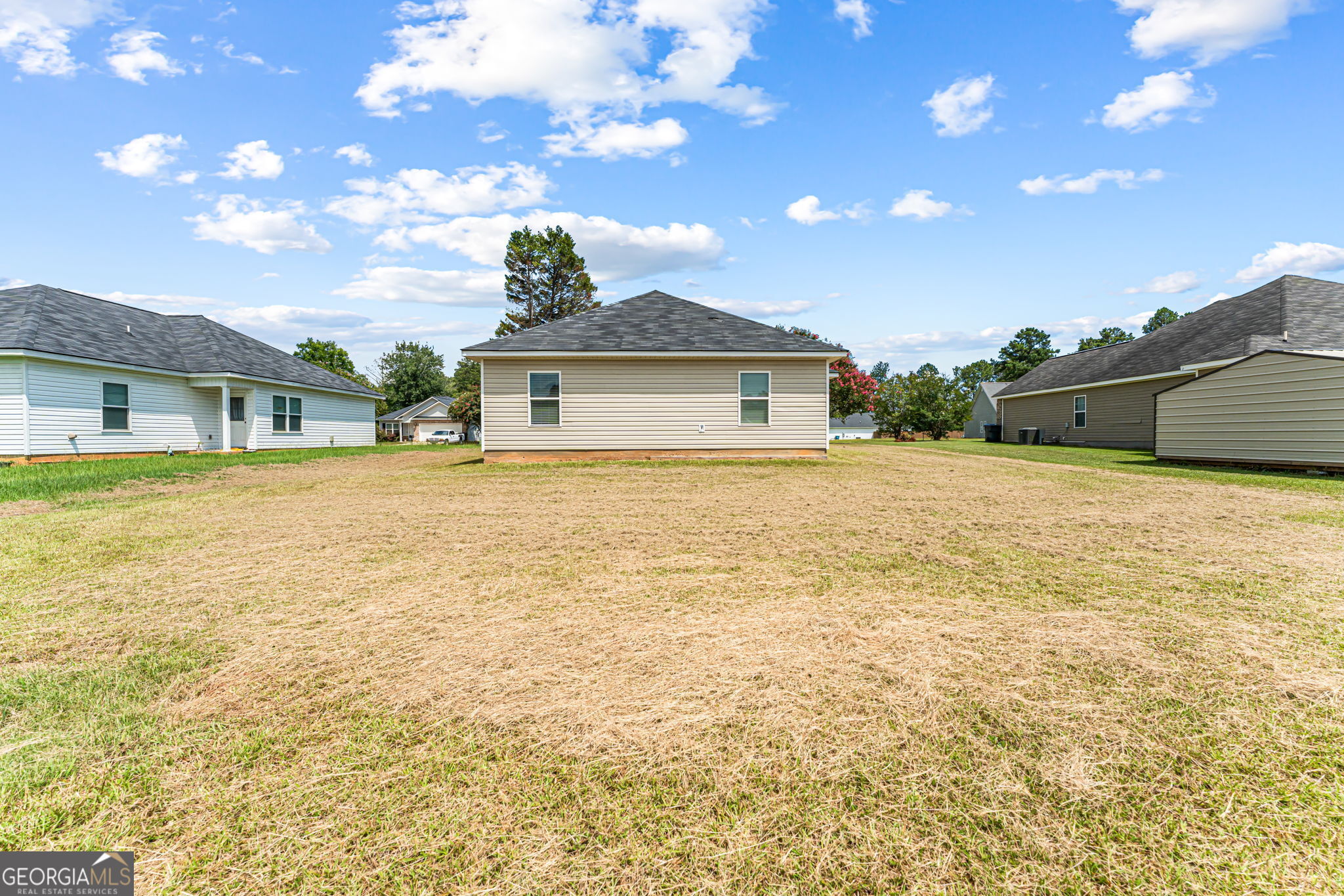 208 Shasta Drive Property Photo 27