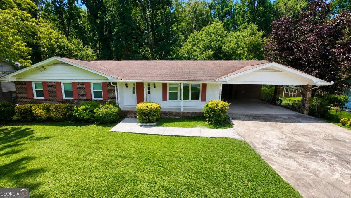 2148 Eastwood Drive Sw Property Photo 1