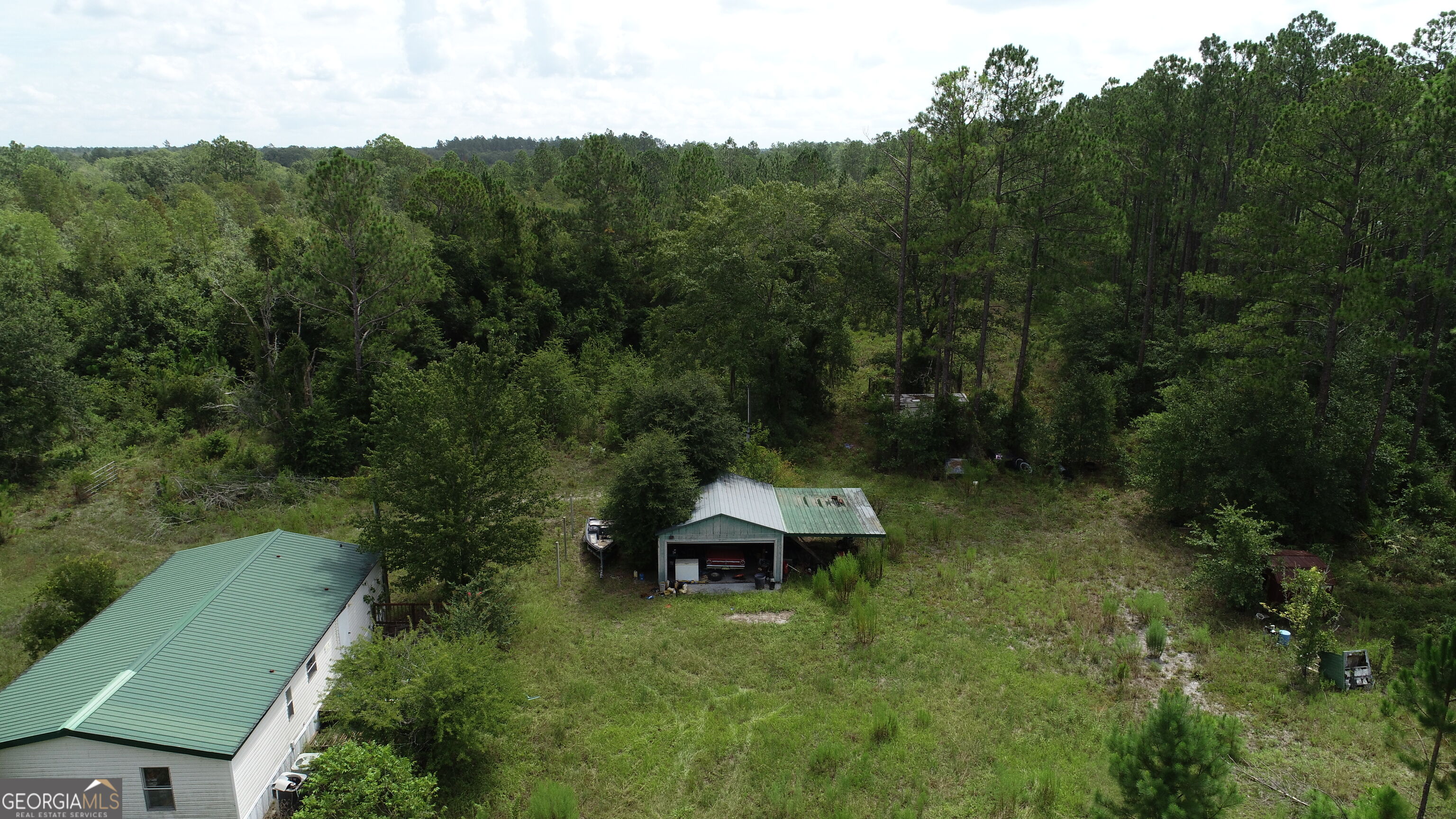 896 Farm Road Property Photo 4