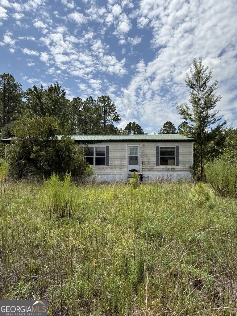 896 Farm Road Property Photo 6