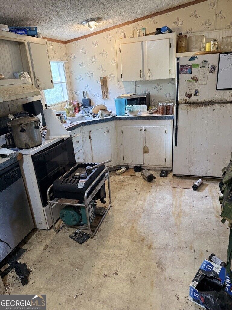 896 Farm Road Property Photo 8