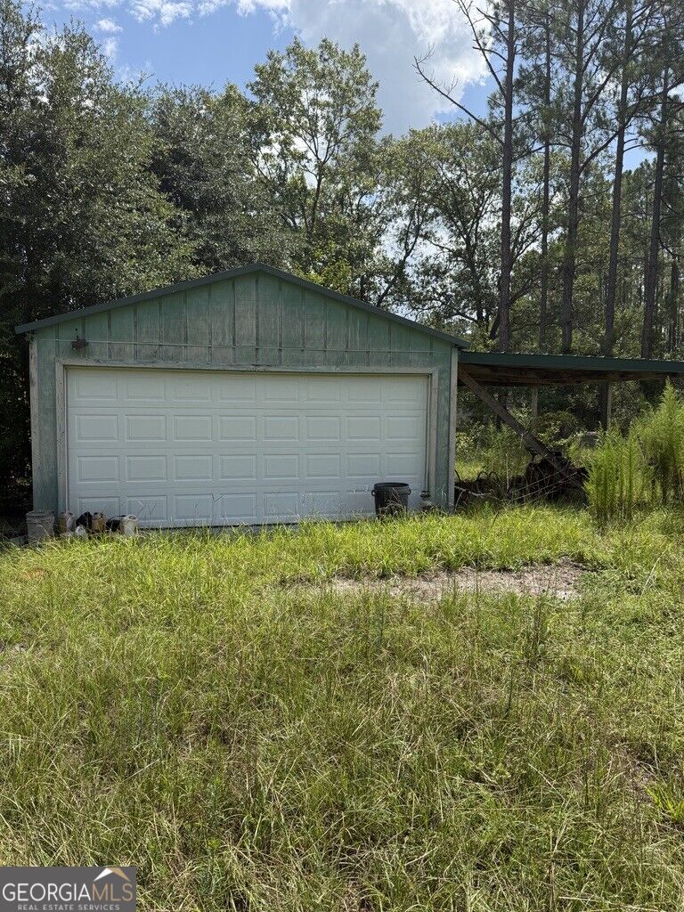 896 Farm Road Property Photo 14
