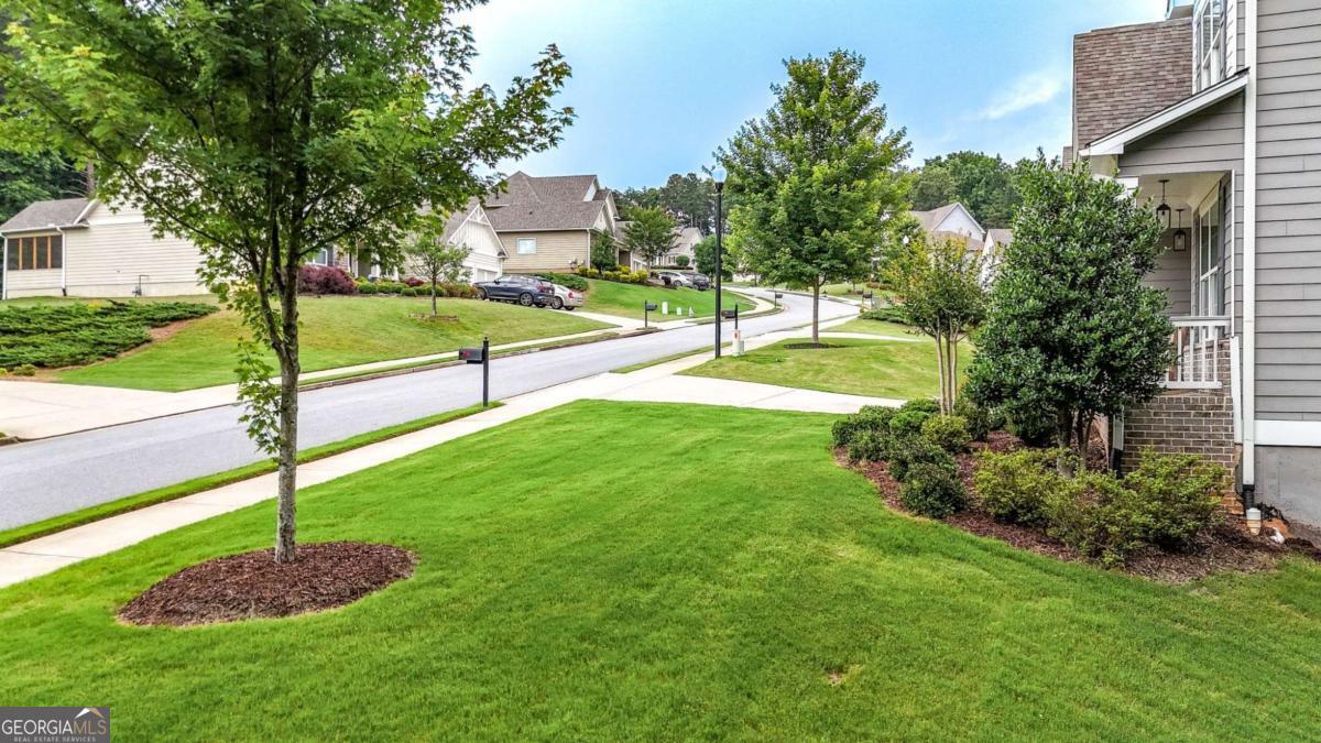 120 Longleaf Drive Property Photo 8