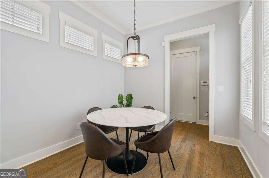 1884 Pointe Place Avenue Property Photo 8