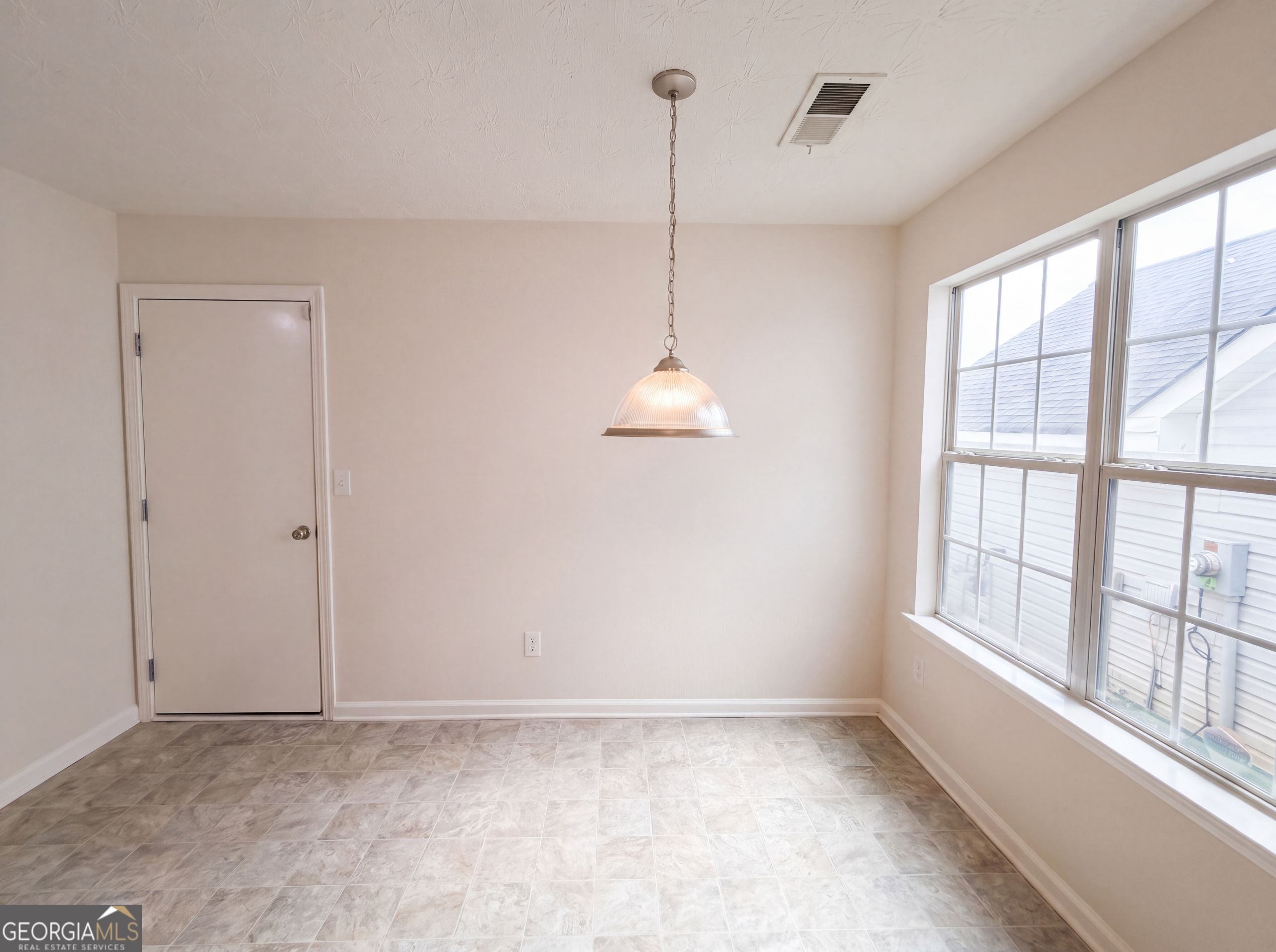 55 Lassiter Drive Property Photo 8