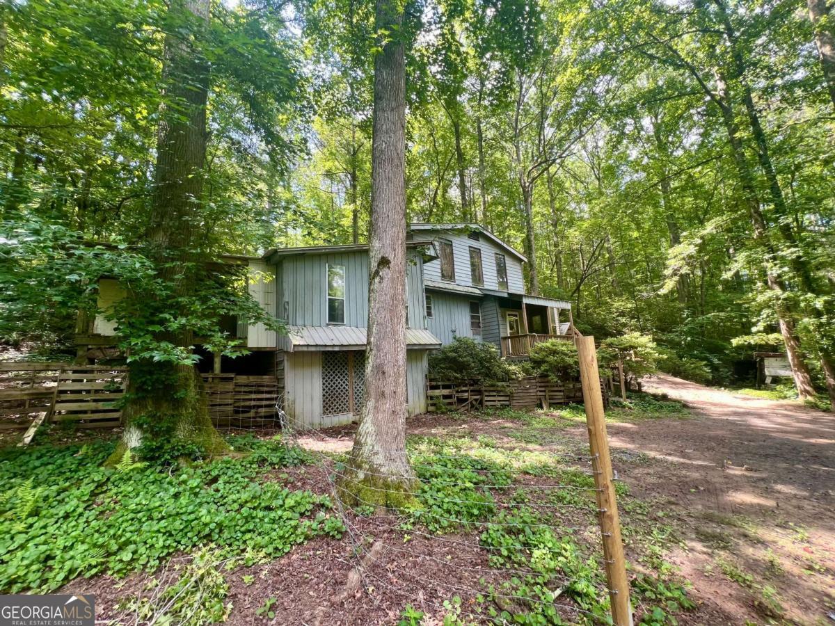 345 Banner Circle Property Photo 5