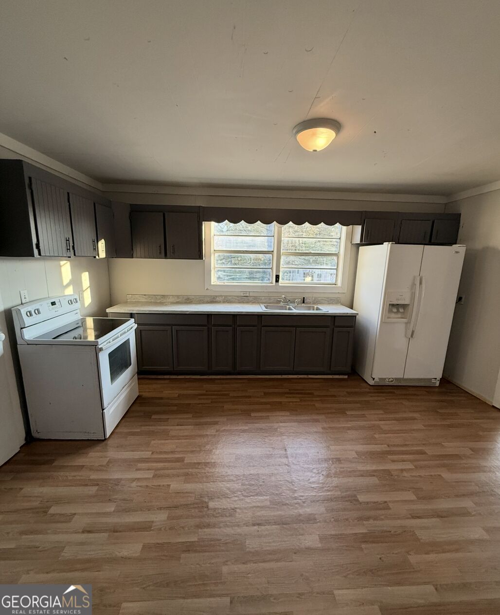 108 Grant Street Property Photo 4
