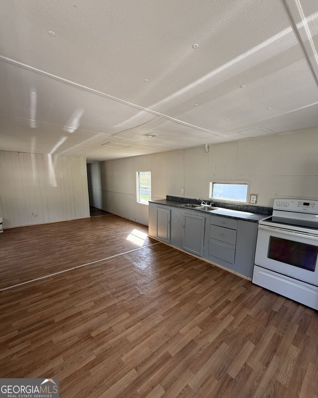 108 Grant Street Property Photo 5