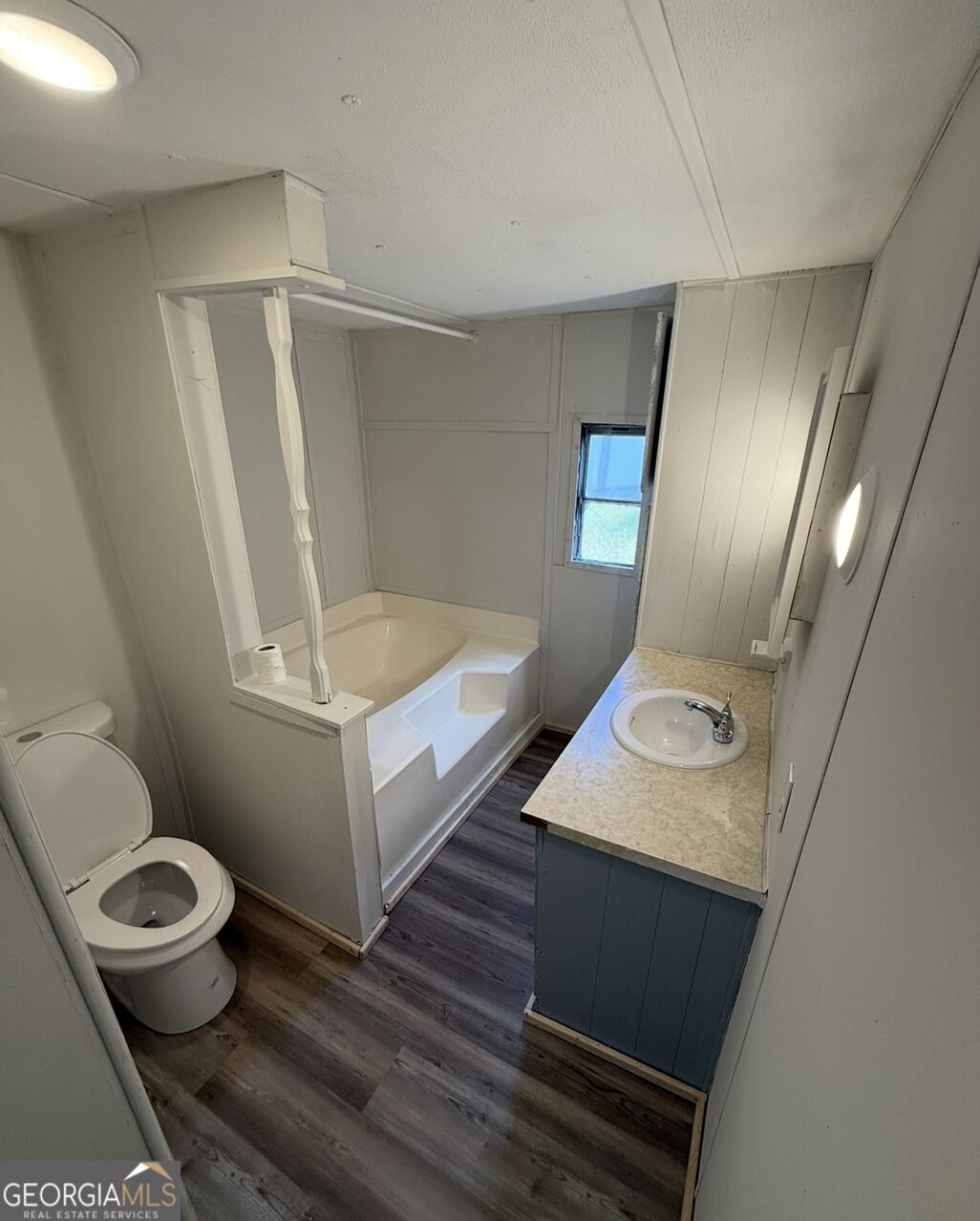 108 Grant Street Property Photo 6