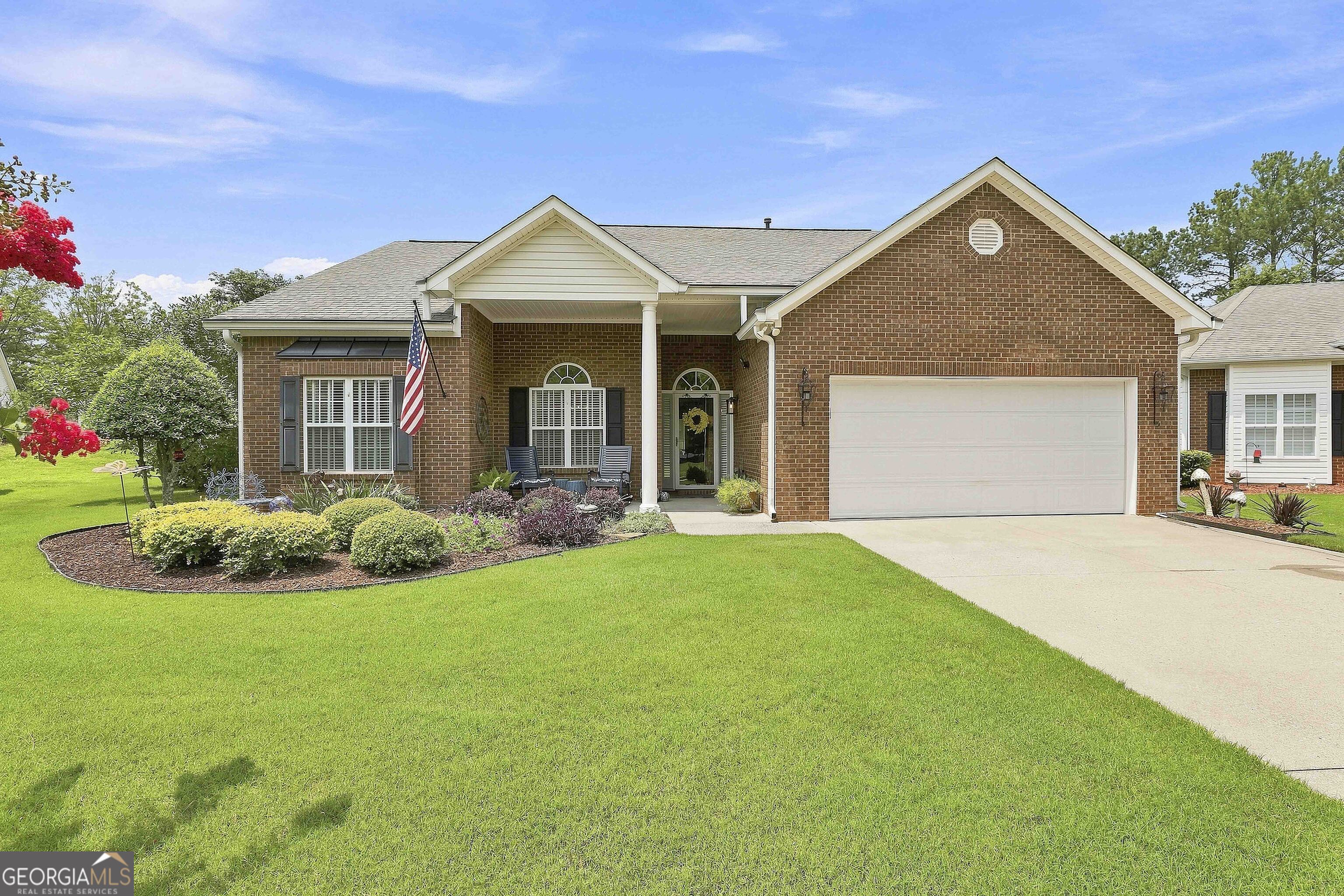 205 Autumn Glen Circle Property Photo 1