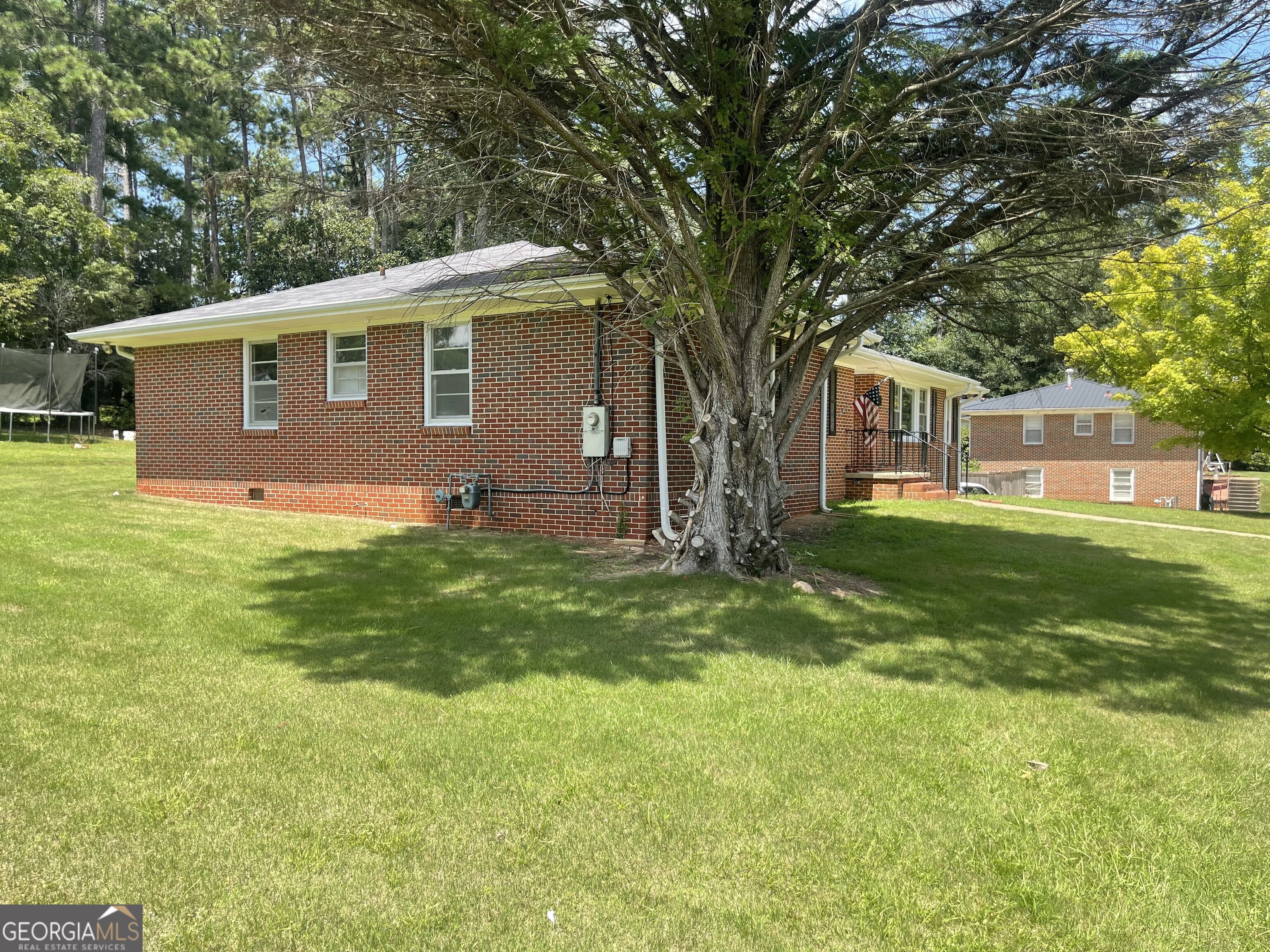 103 Crestview Property Photo 5