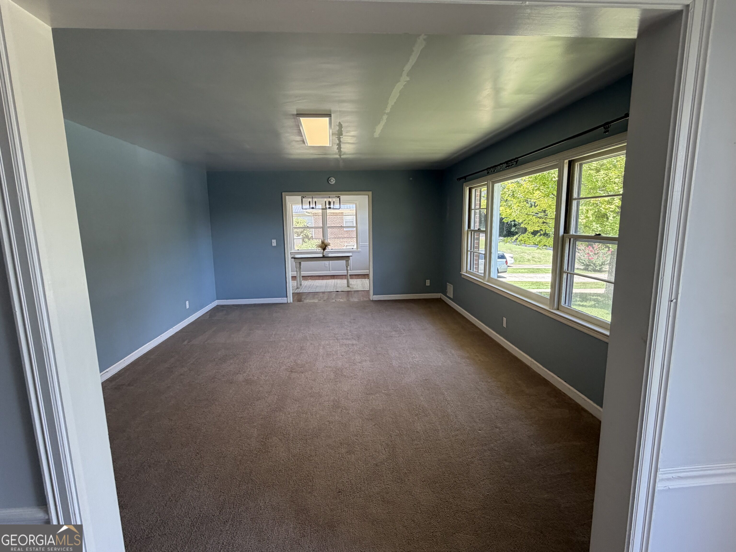 103 Crestview Property Photo 8