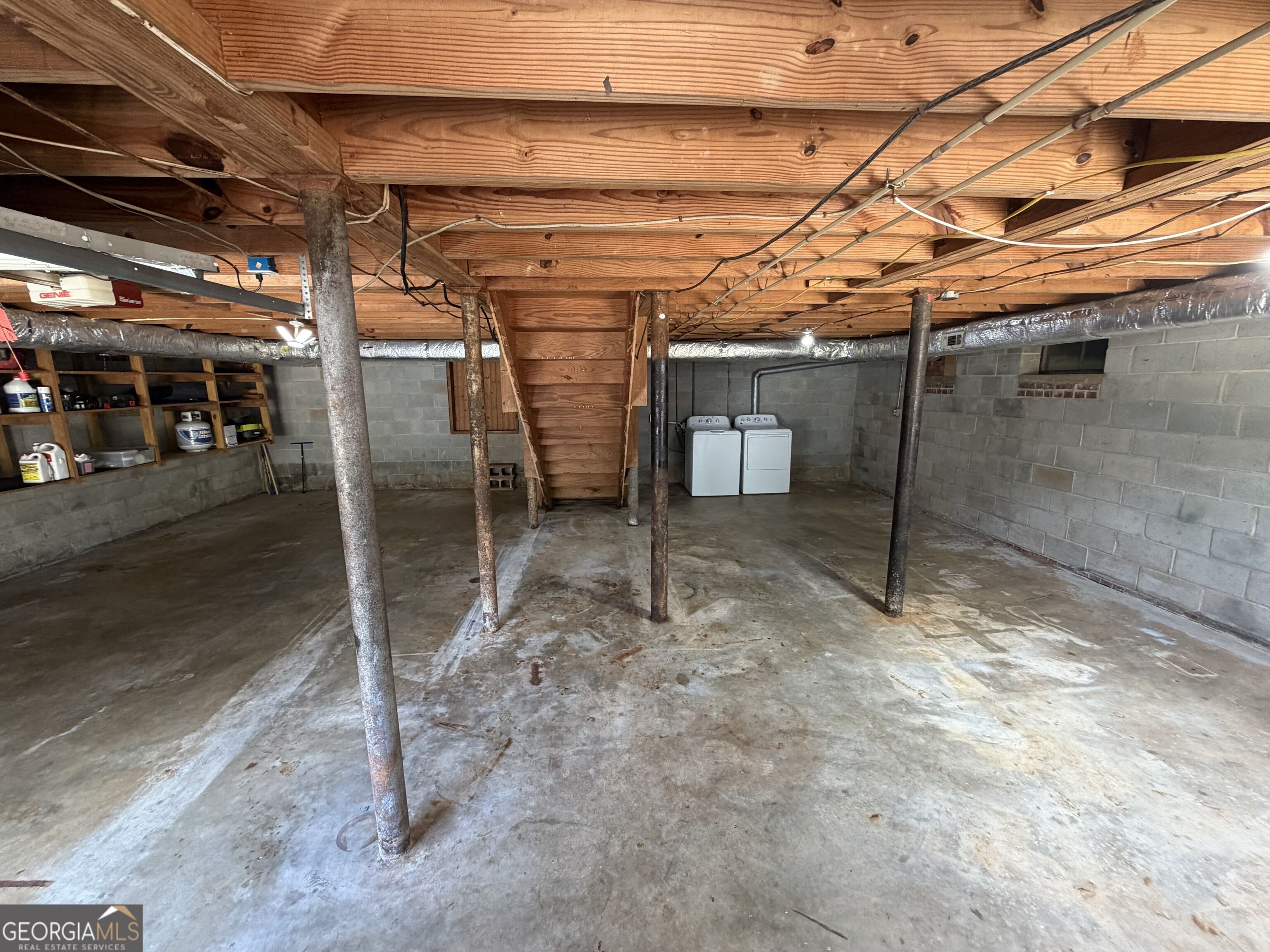 103 Crestview Property Photo 33