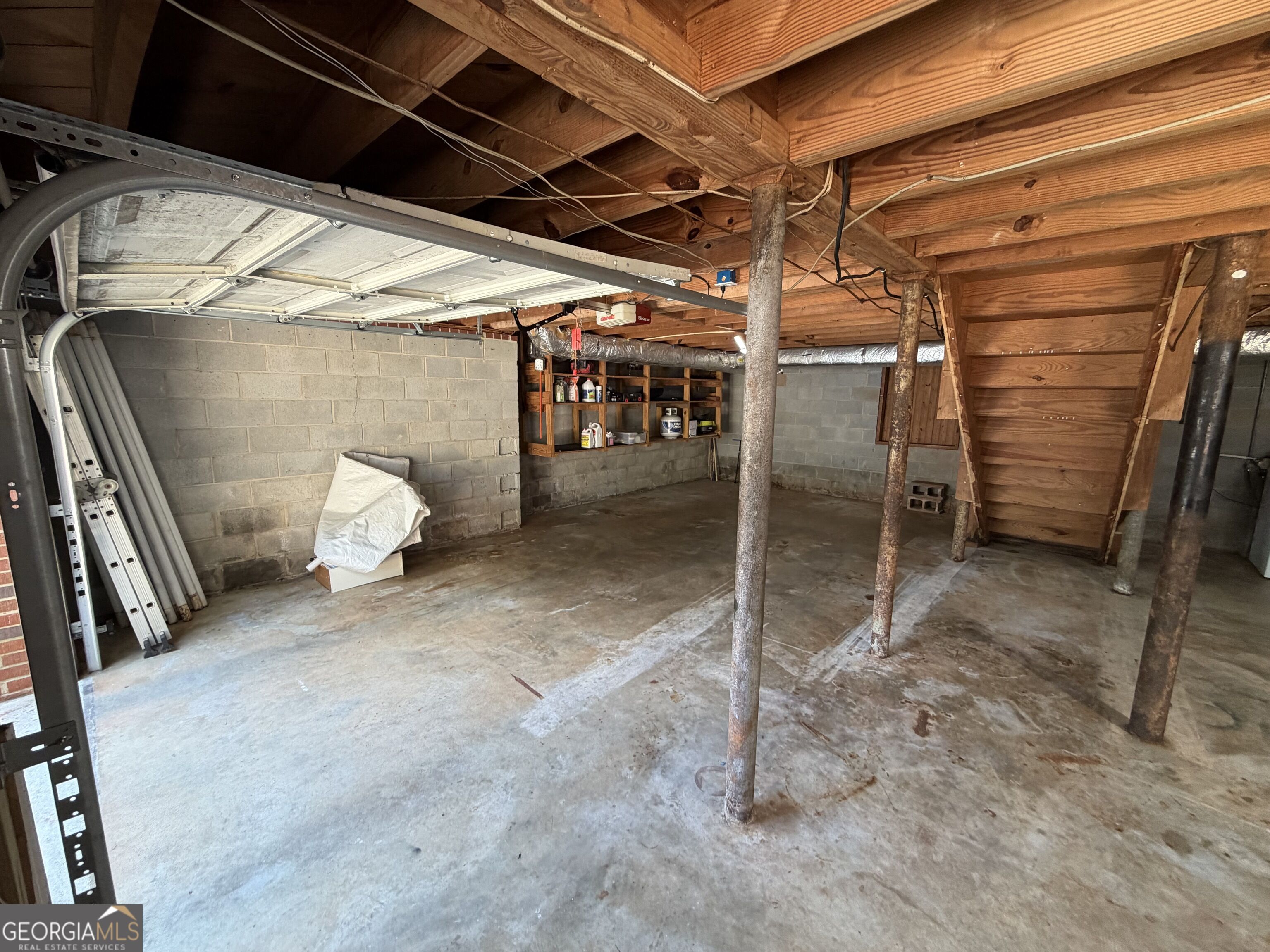 103 Crestview Property Photo 35