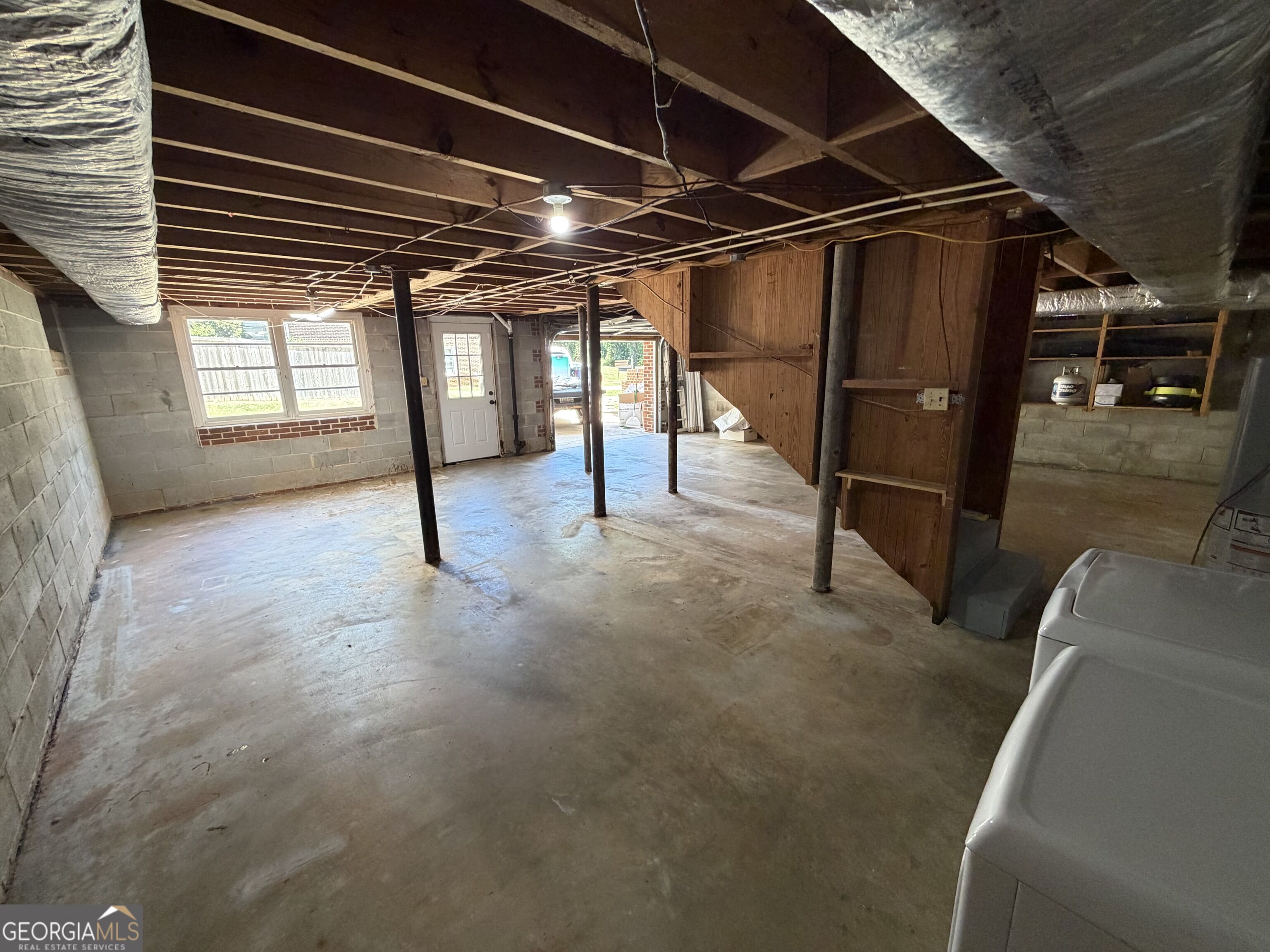103 Crestview Property Photo 37