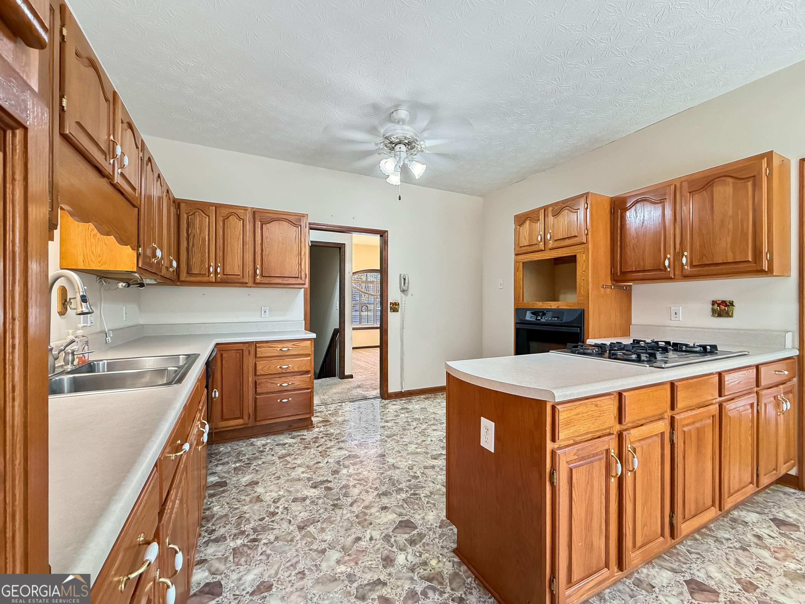1100 Highway 54 Property Photo 11