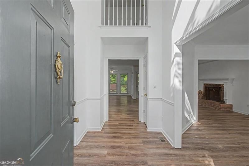 503 Deer Cliff Court Property Photo 2