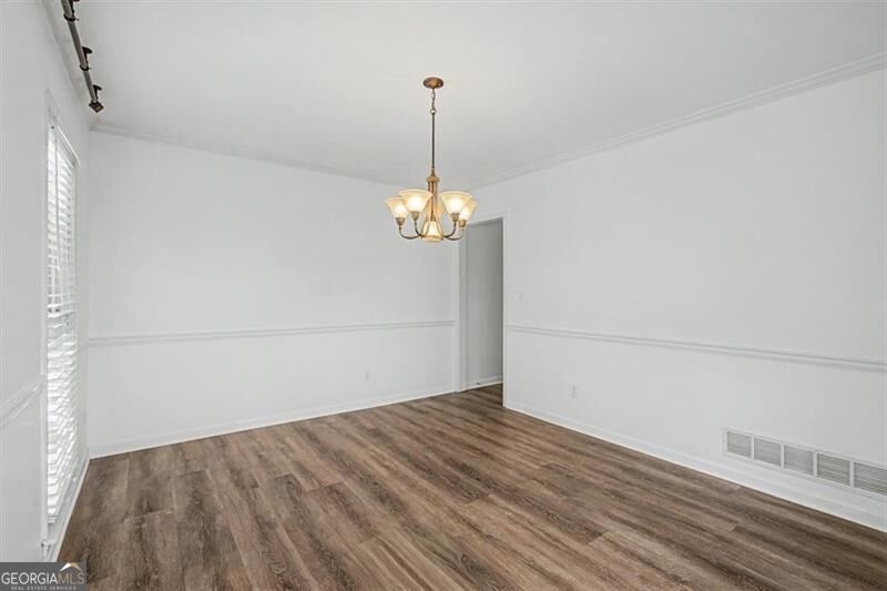 503 Deer Cliff Court Property Photo 10