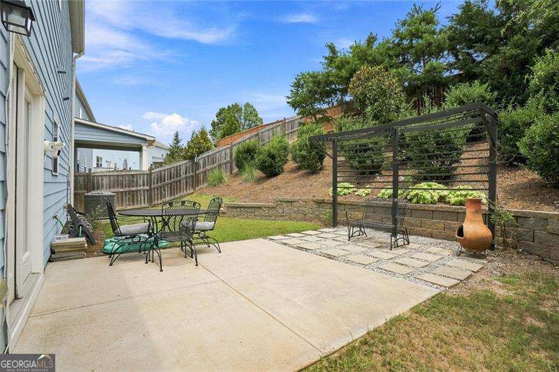121 Treeline Trail Property Photo 21