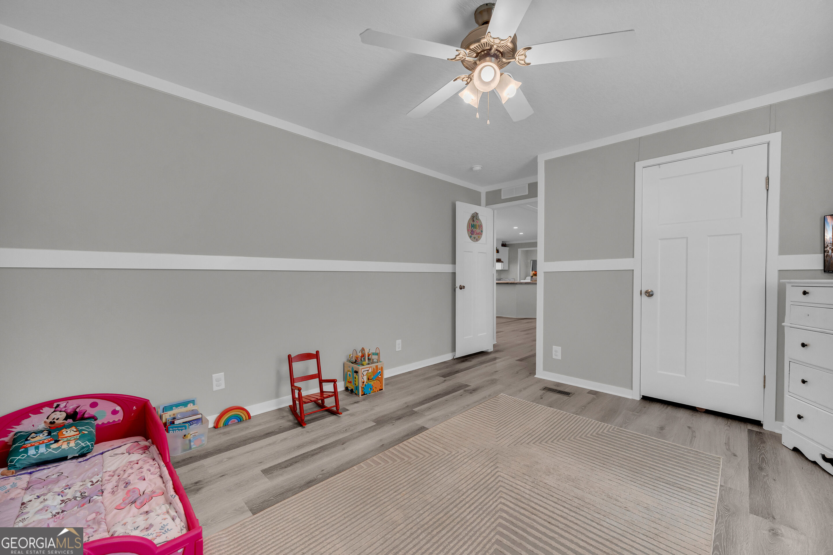 818 N Holcomb Drive Property Photo 28