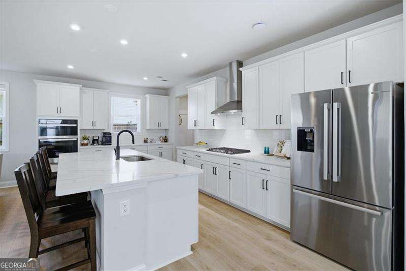 2435 Hidden Creek Road Property Photo 2