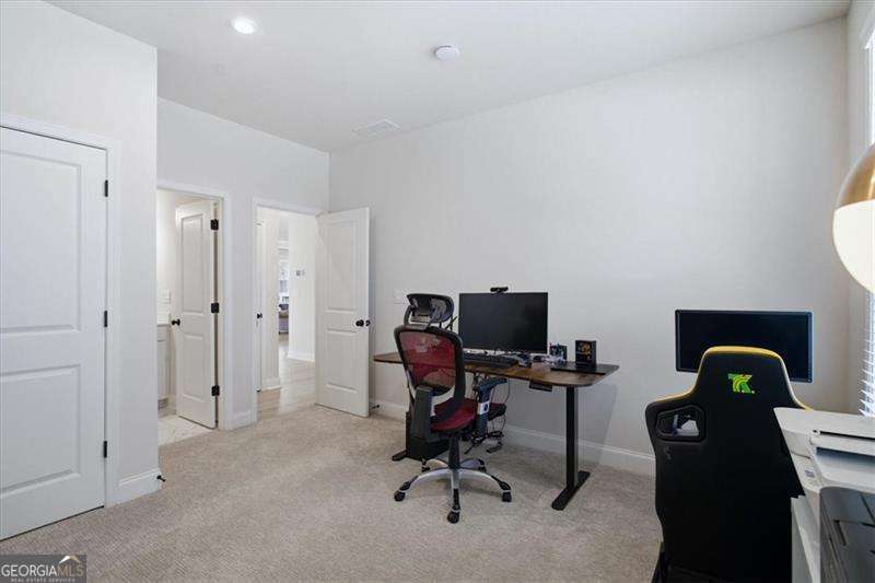 2435 Hidden Creek Road Property Photo 8