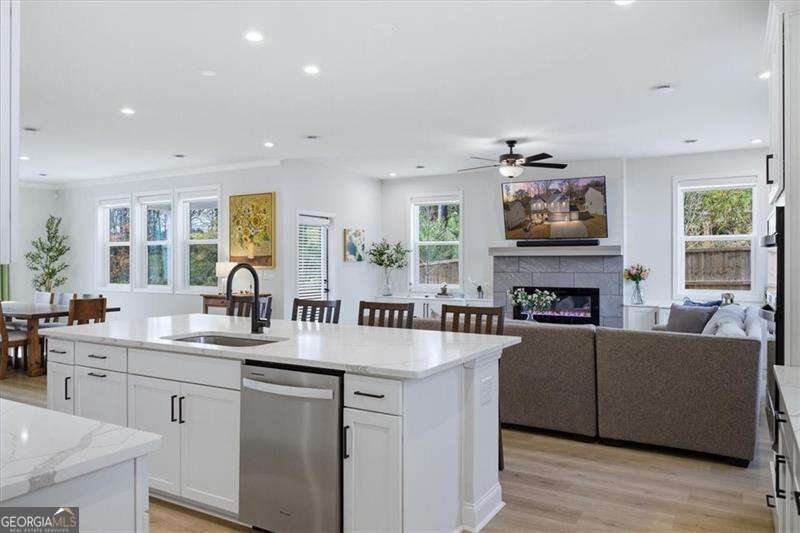 2435 Hidden Creek Road Property Photo 15
