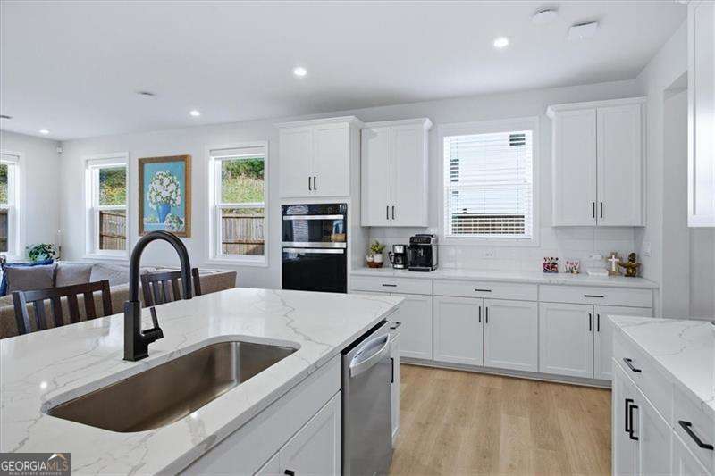 2435 Hidden Creek Road Property Photo 18