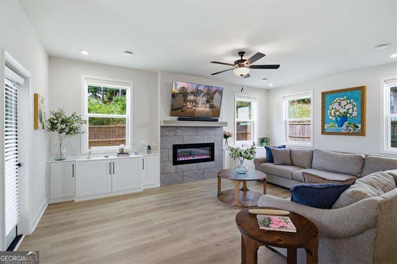 2435 Hidden Creek Road Property Photo 22