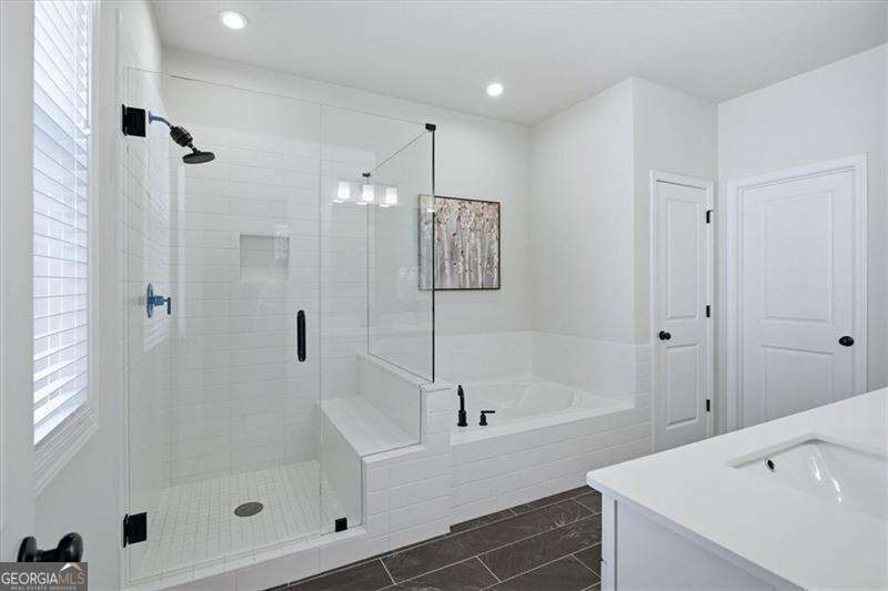 2435 Hidden Creek Road Property Photo 28
