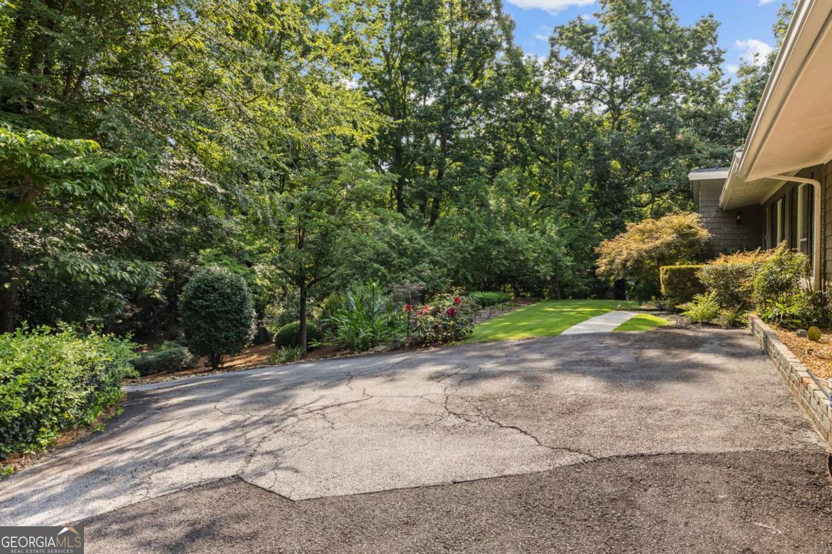 6488 Cherry Tree Lane Property Photo 12