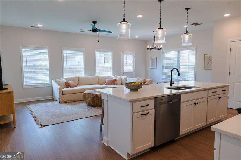 112 Winsome Way Property Photo 7