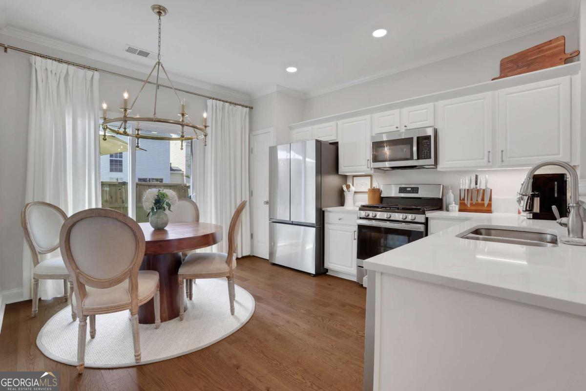 90 Regency Road Property Photo 5