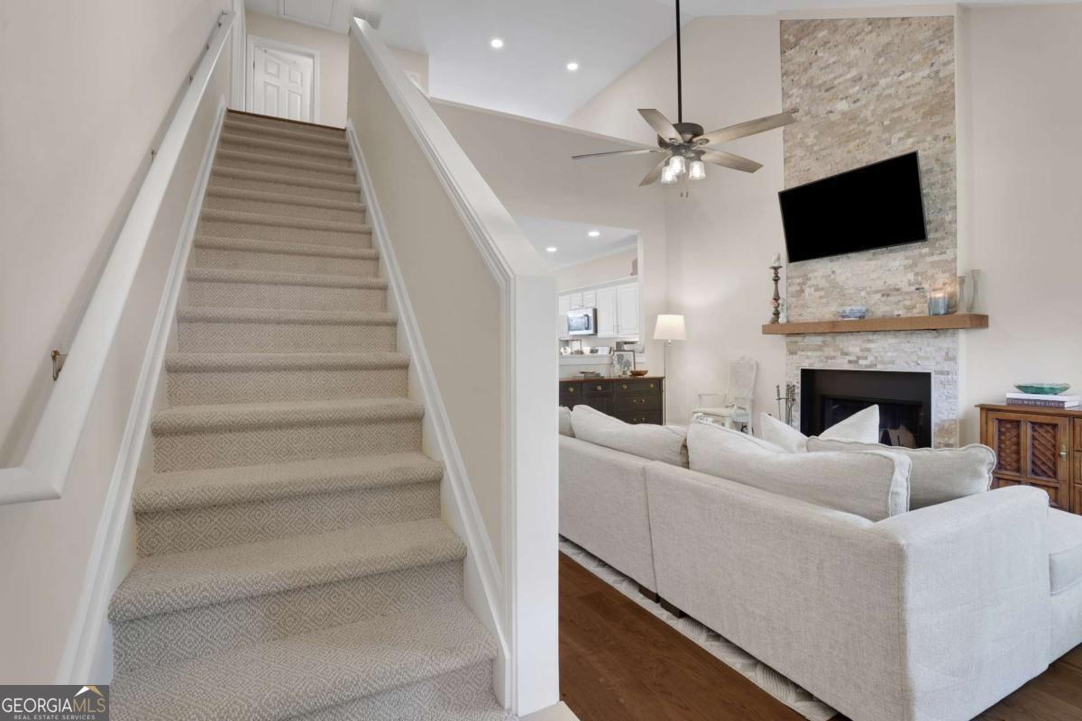 90 Regency Road Property Photo 12