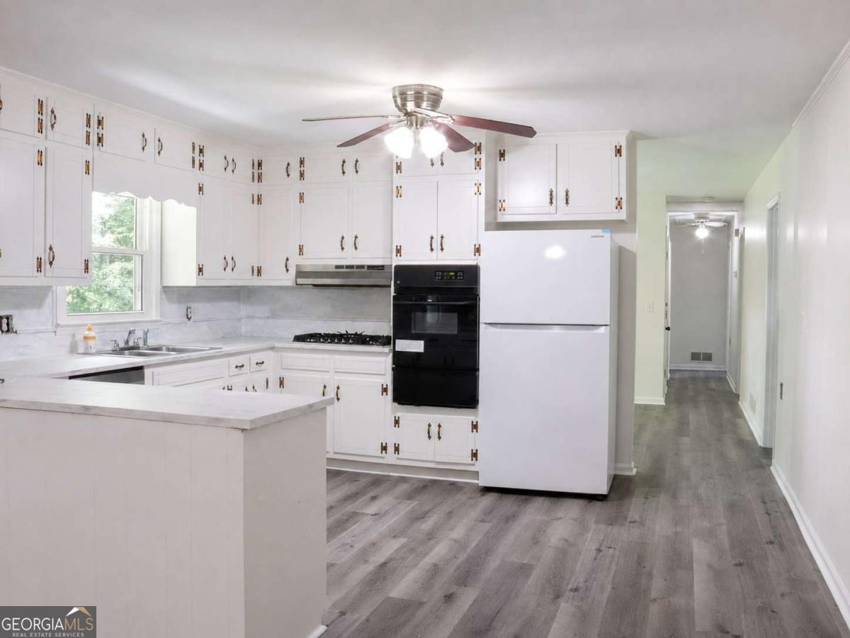4840 Cowan Road Property Photo 7