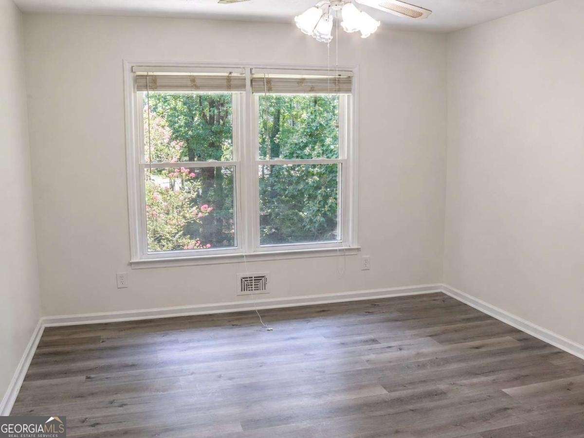 4840 Cowan Road Property Photo 14